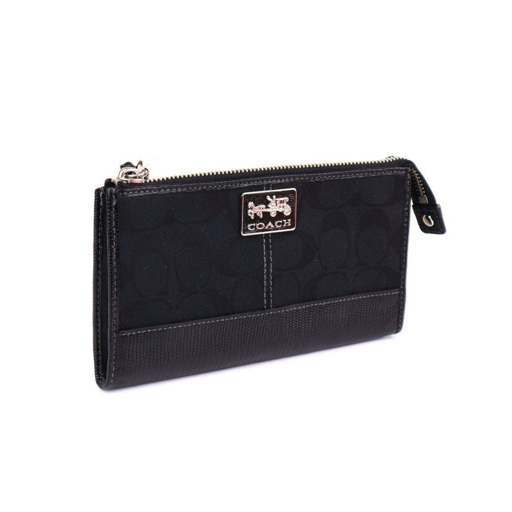 NWT Coach Zippy Wallet Clutch Bag in Black Signature